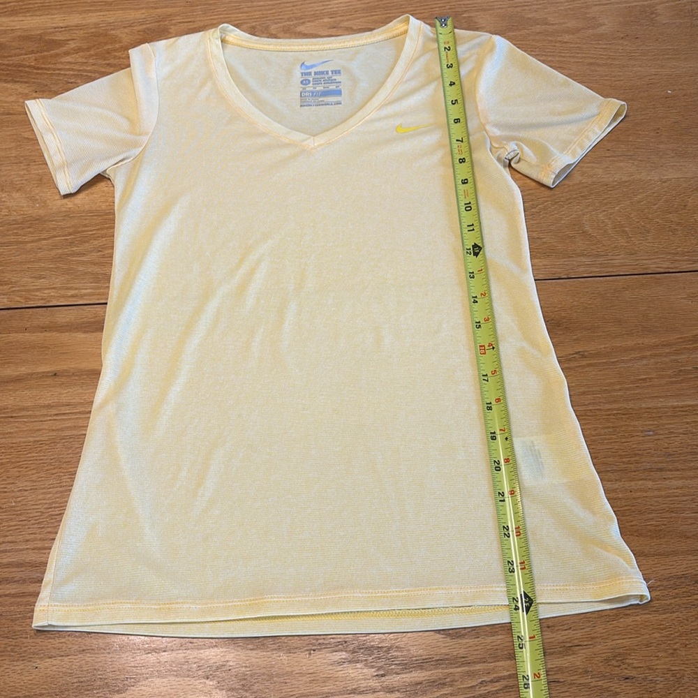 Nike Women’s 5 Piece Activewear Black Hoodie & Leggings with White / Yellow Tops - Picture 11 of 13